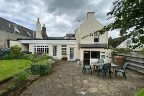 Cosy country cottage in Central Scotland